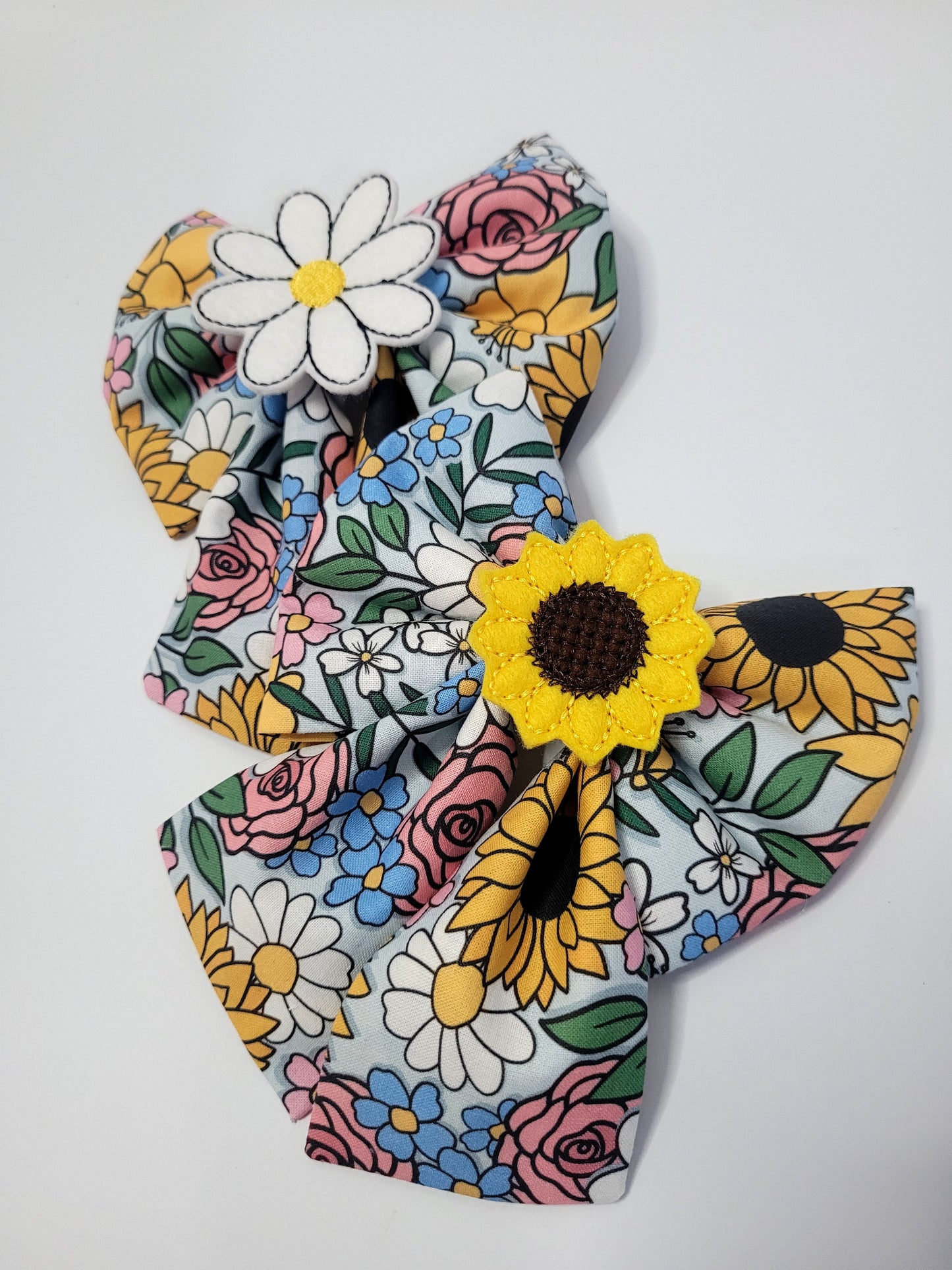 The secret Garden embroidered sailor bow