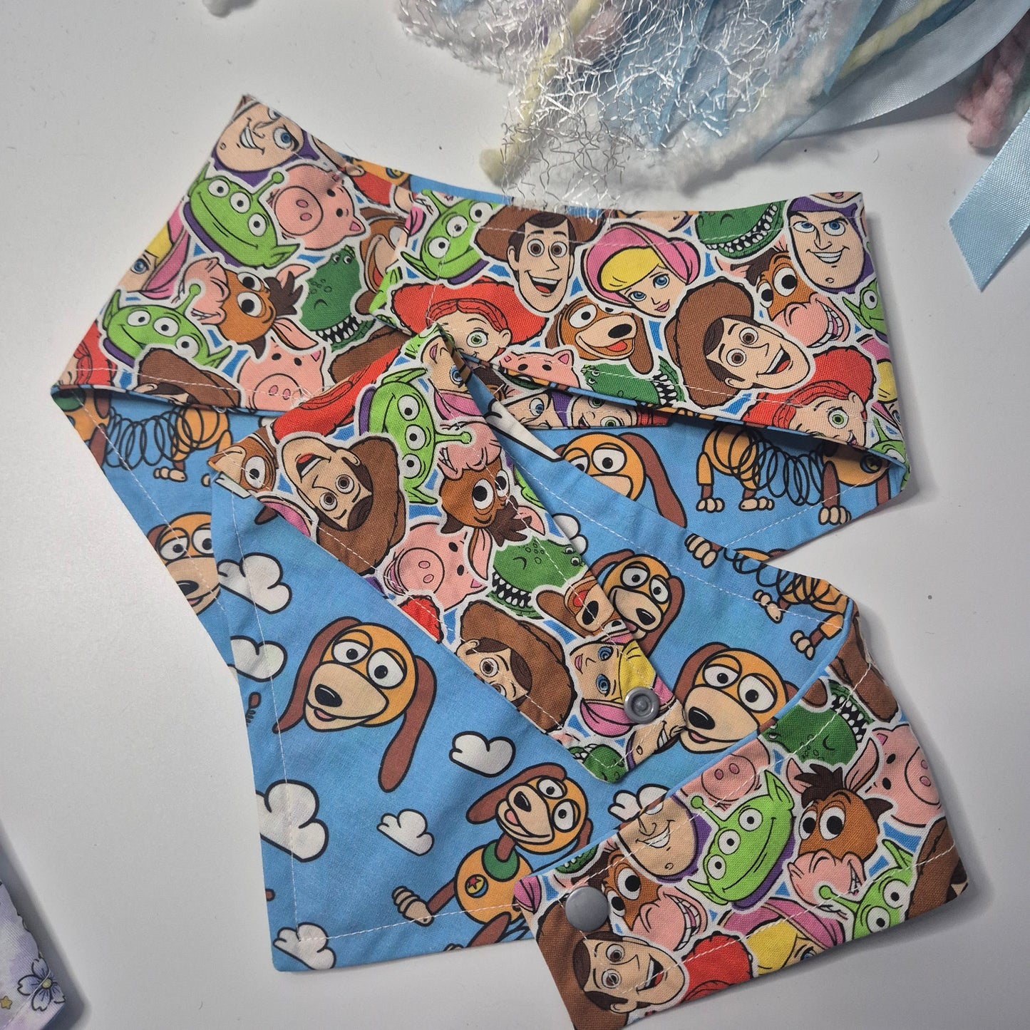Small reverable spring dog bandana