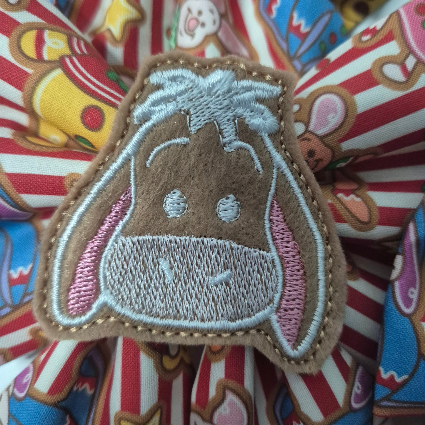 100 acre gingerbread cookies embroidered sailor bows