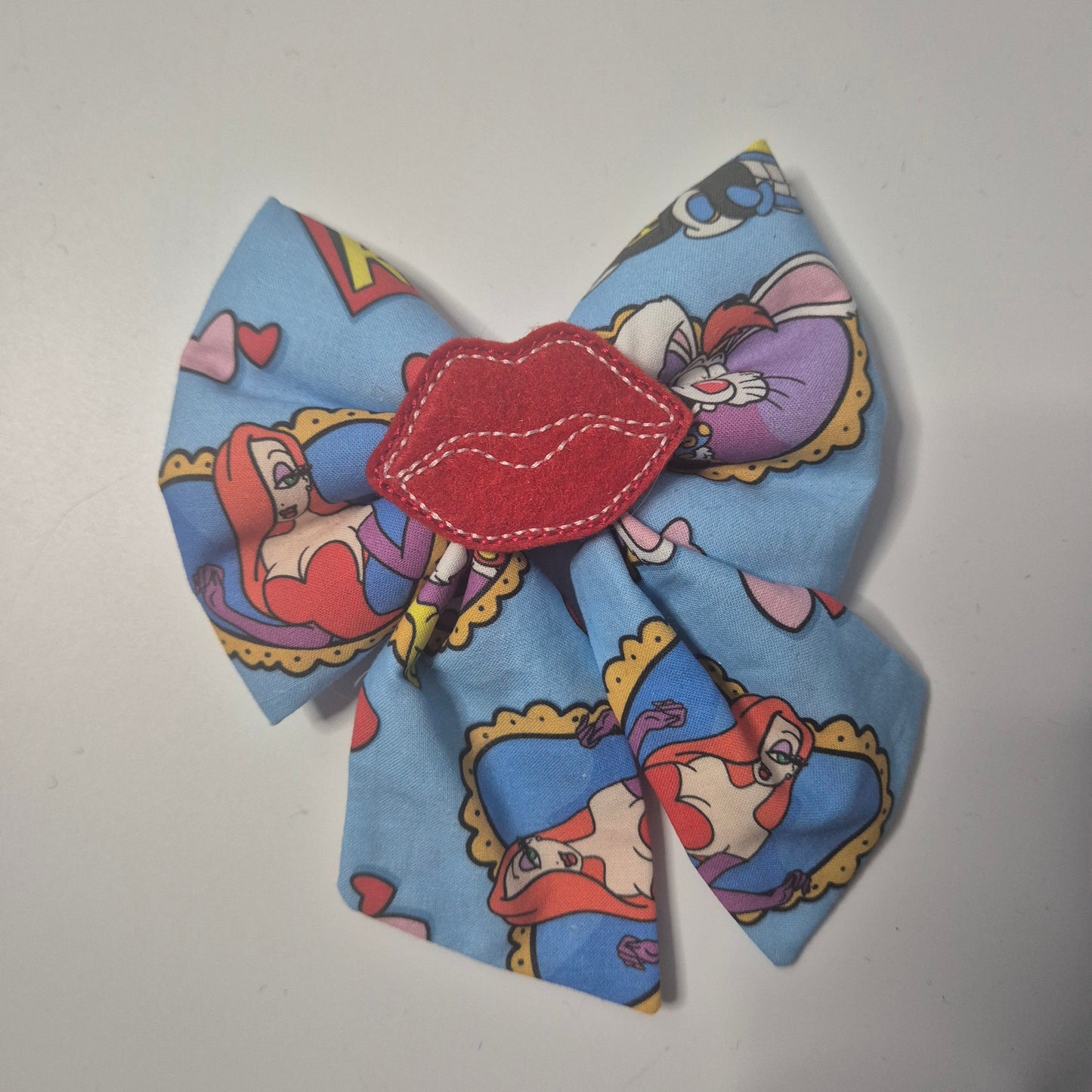 Kiss rabbit sailor