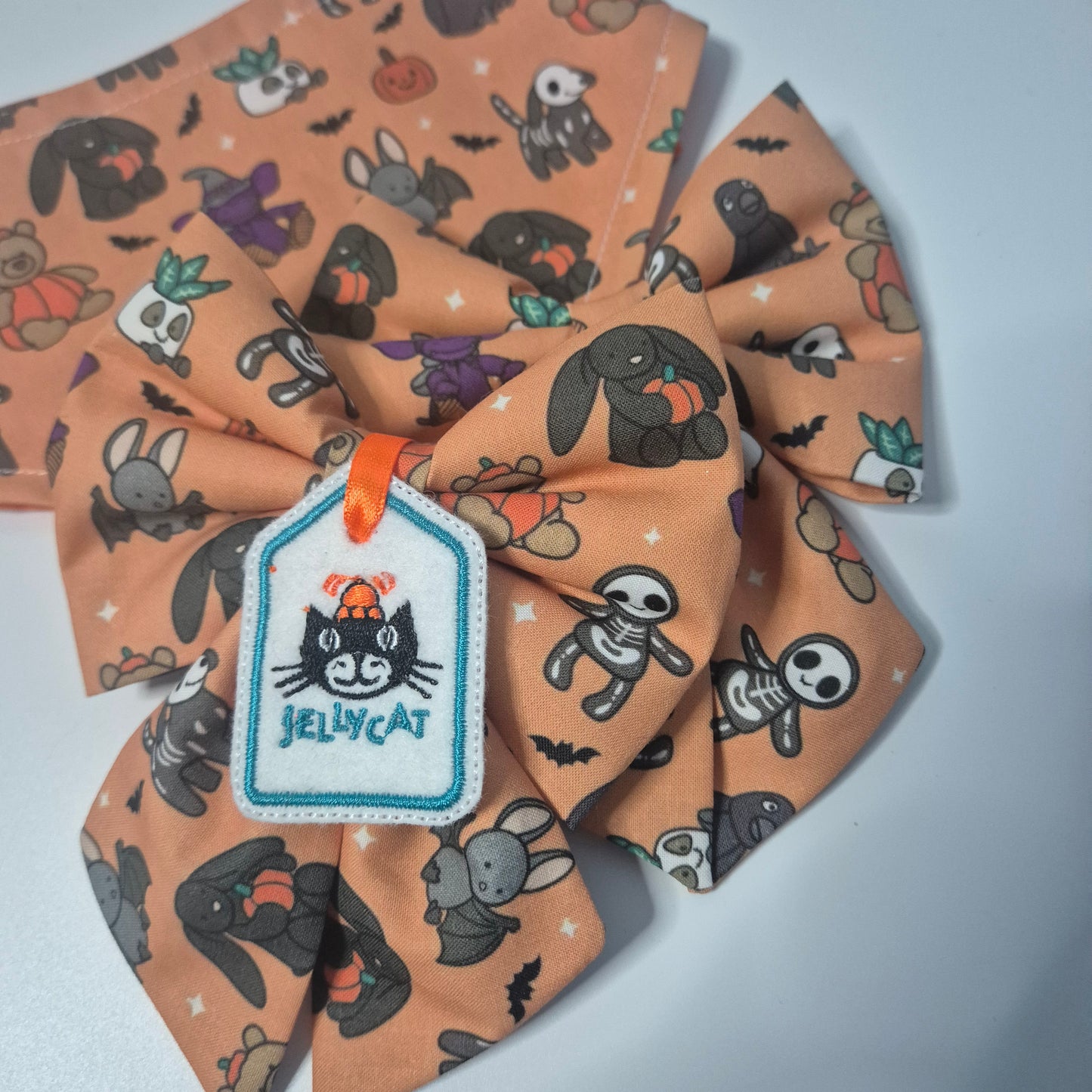 Jellyscare embroidered sailor bow