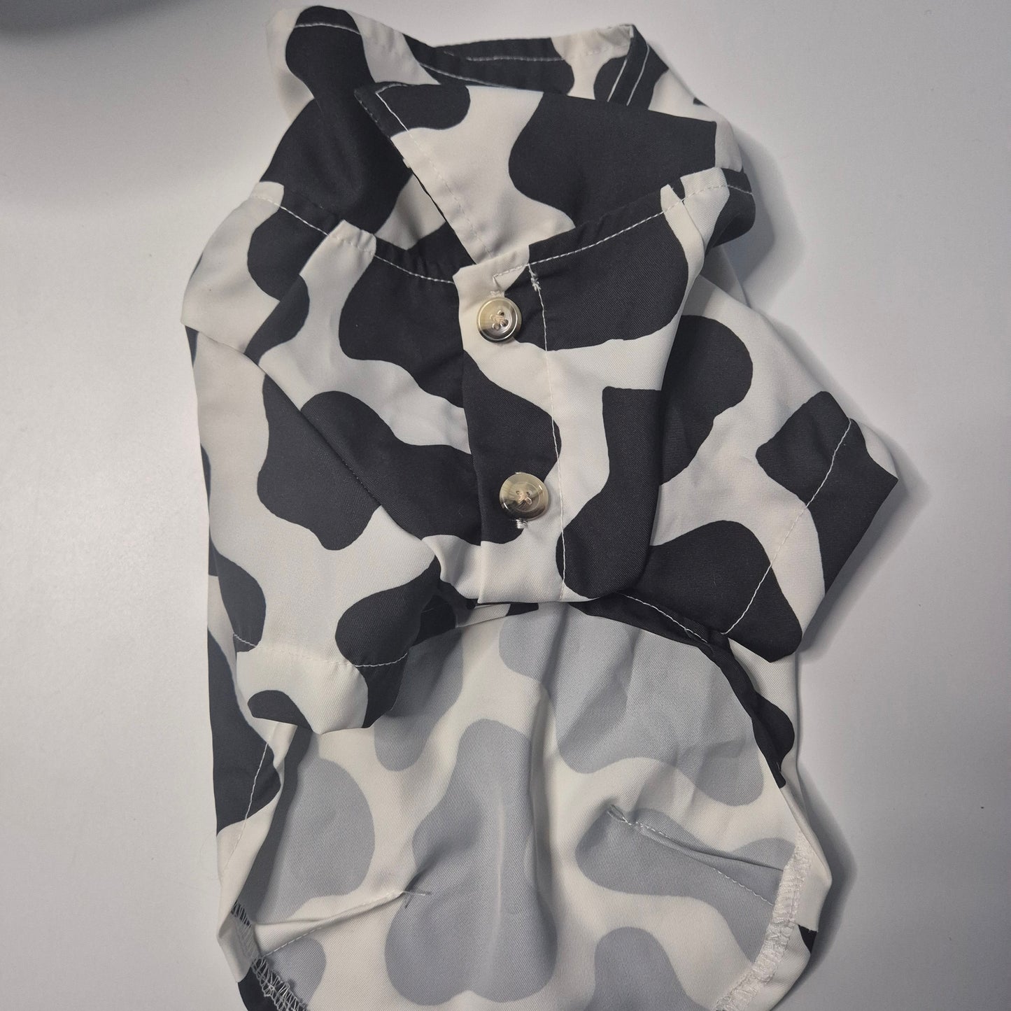 Small t shirt cowprint