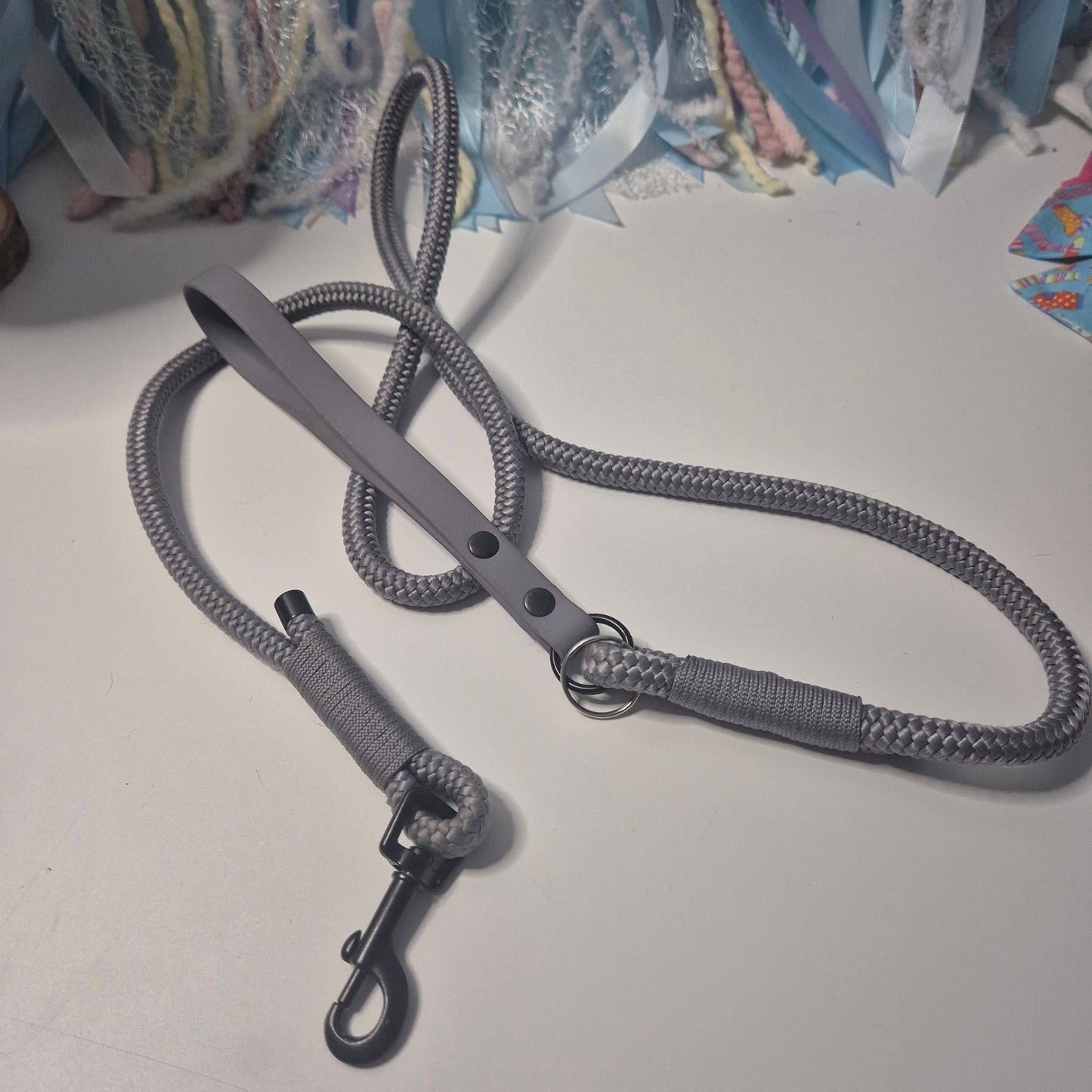 Brand new grey lead