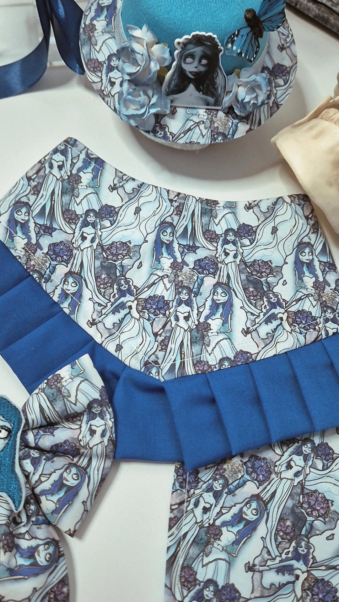 Blue bride ruffle bandana