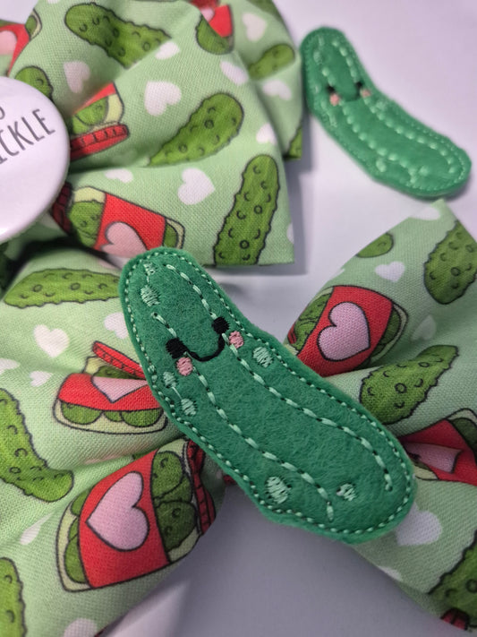 Mummy little pickle slogan bowtie