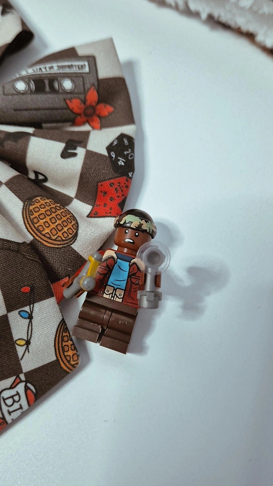 Minifigure upside down sailor bow