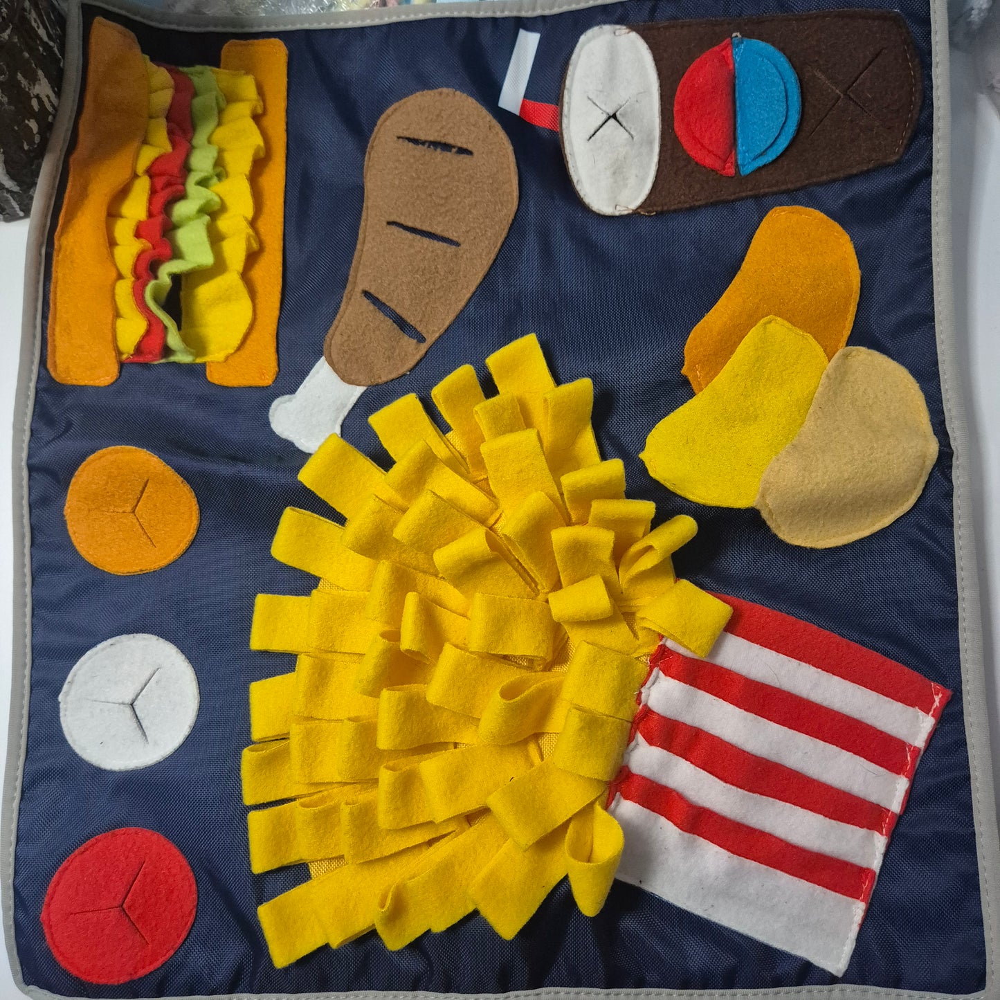 Enrichment mat