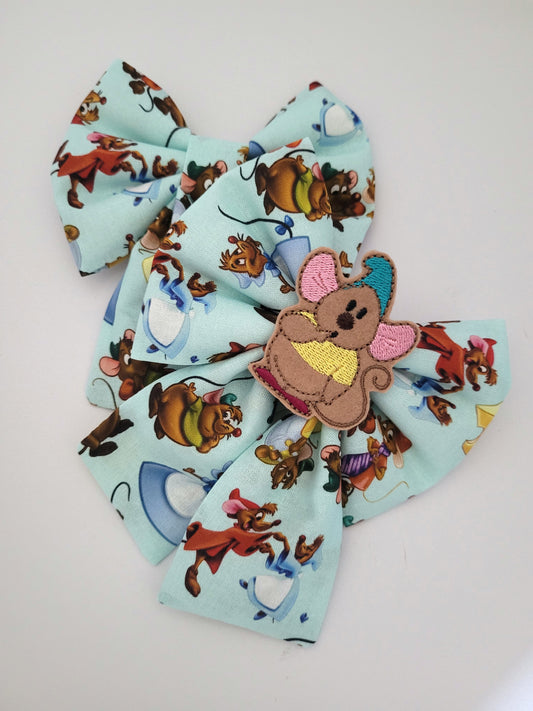 Mouse embroidered patch sailor bow