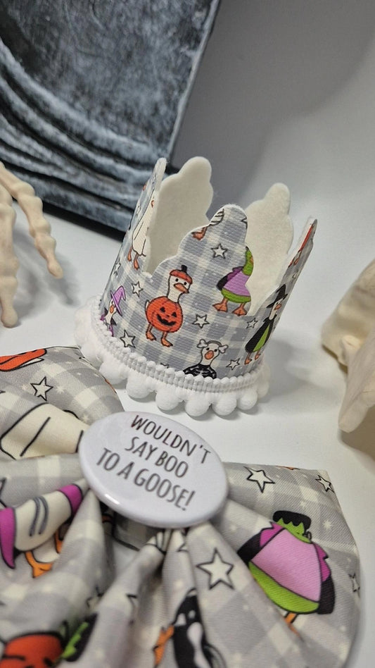Spooky goose crown