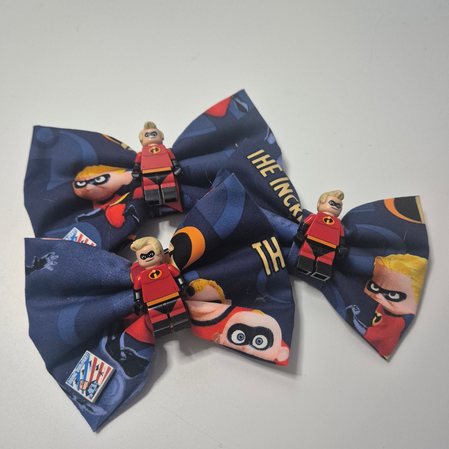 Minifigure incredible bowtie