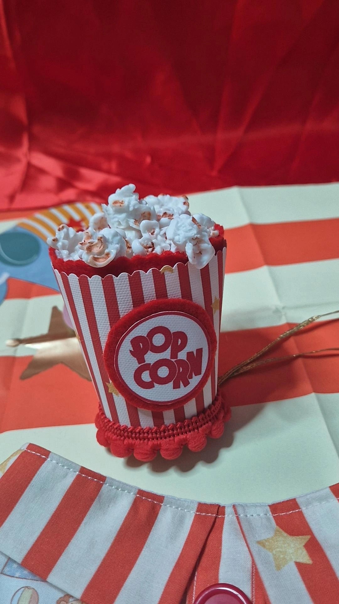 Popcorn party hat limited edition
