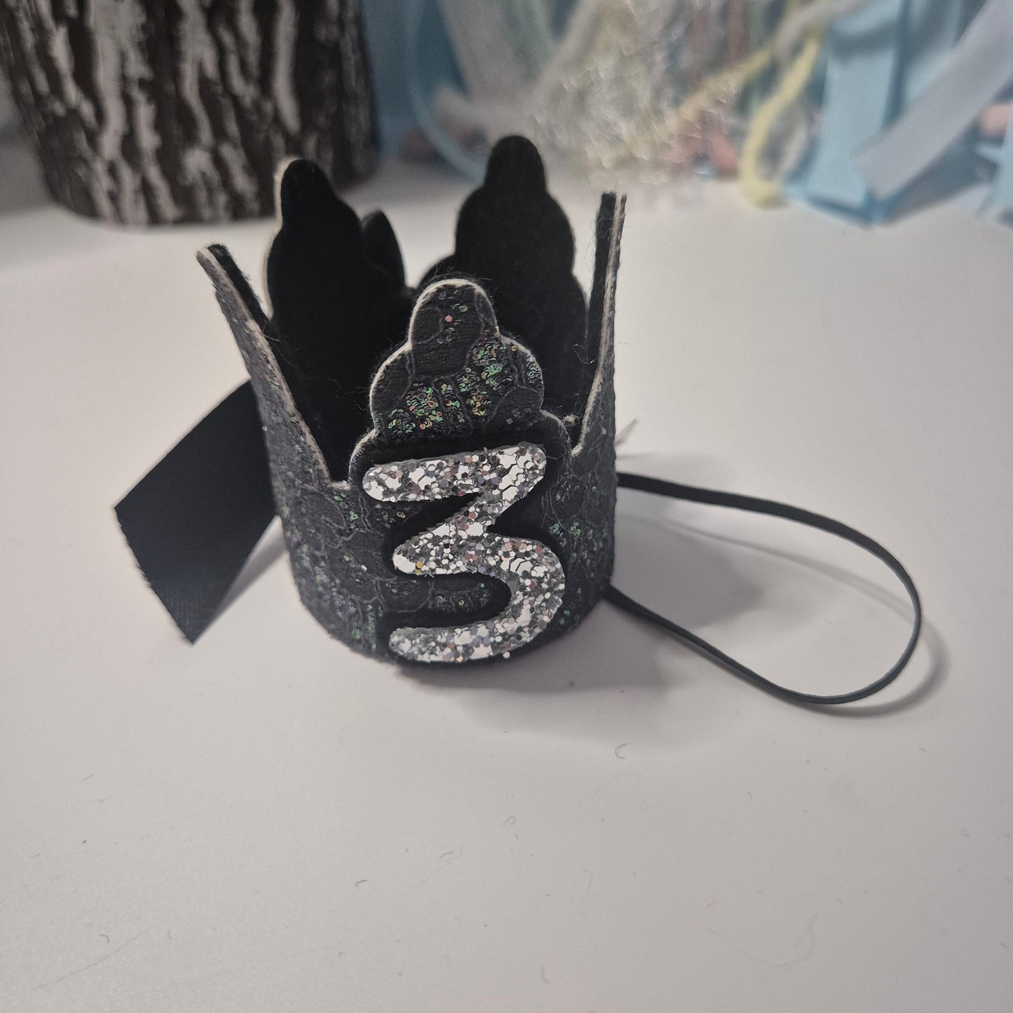 Lace no.3 crown