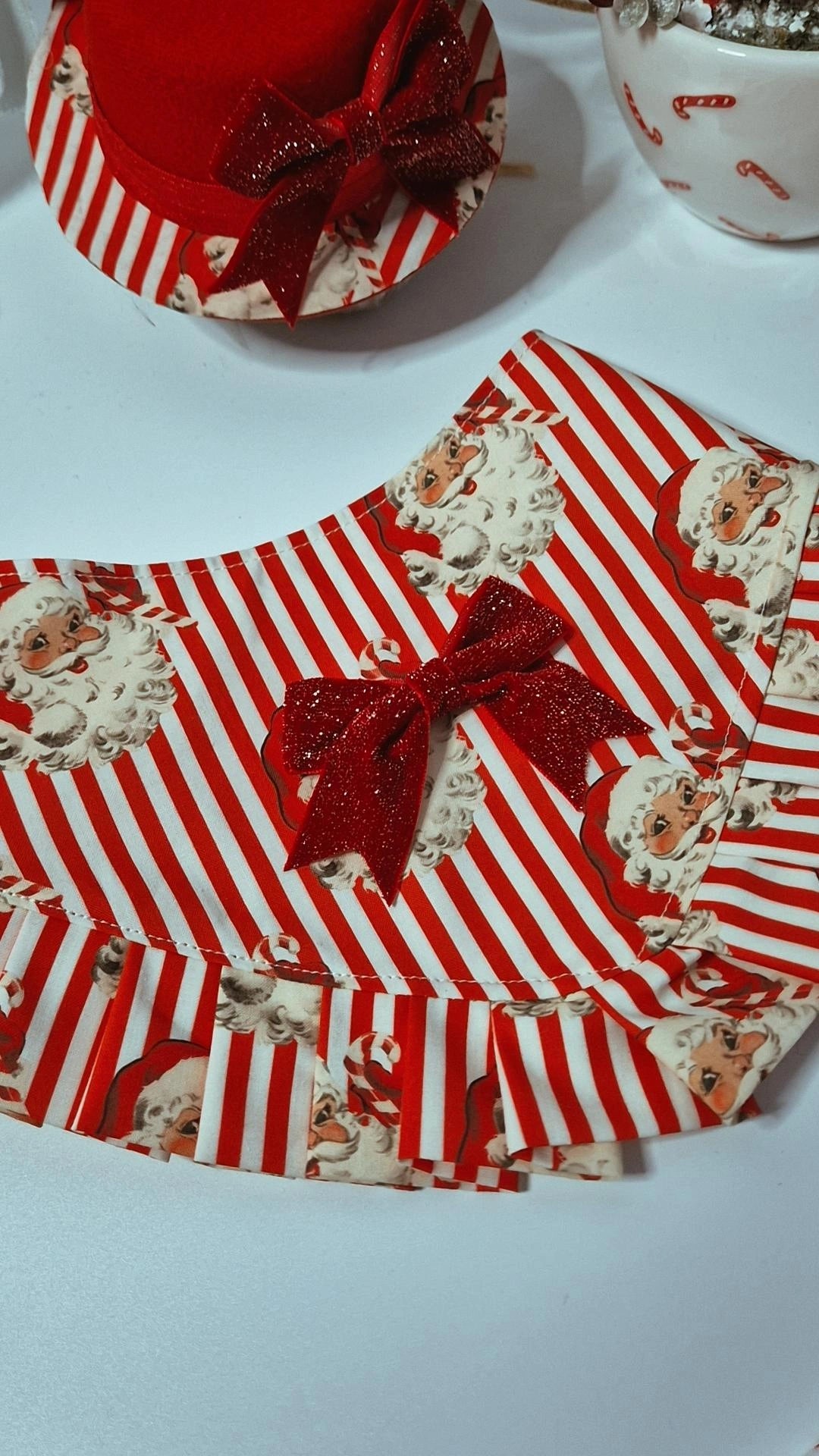 Retro santa ruffle bandana