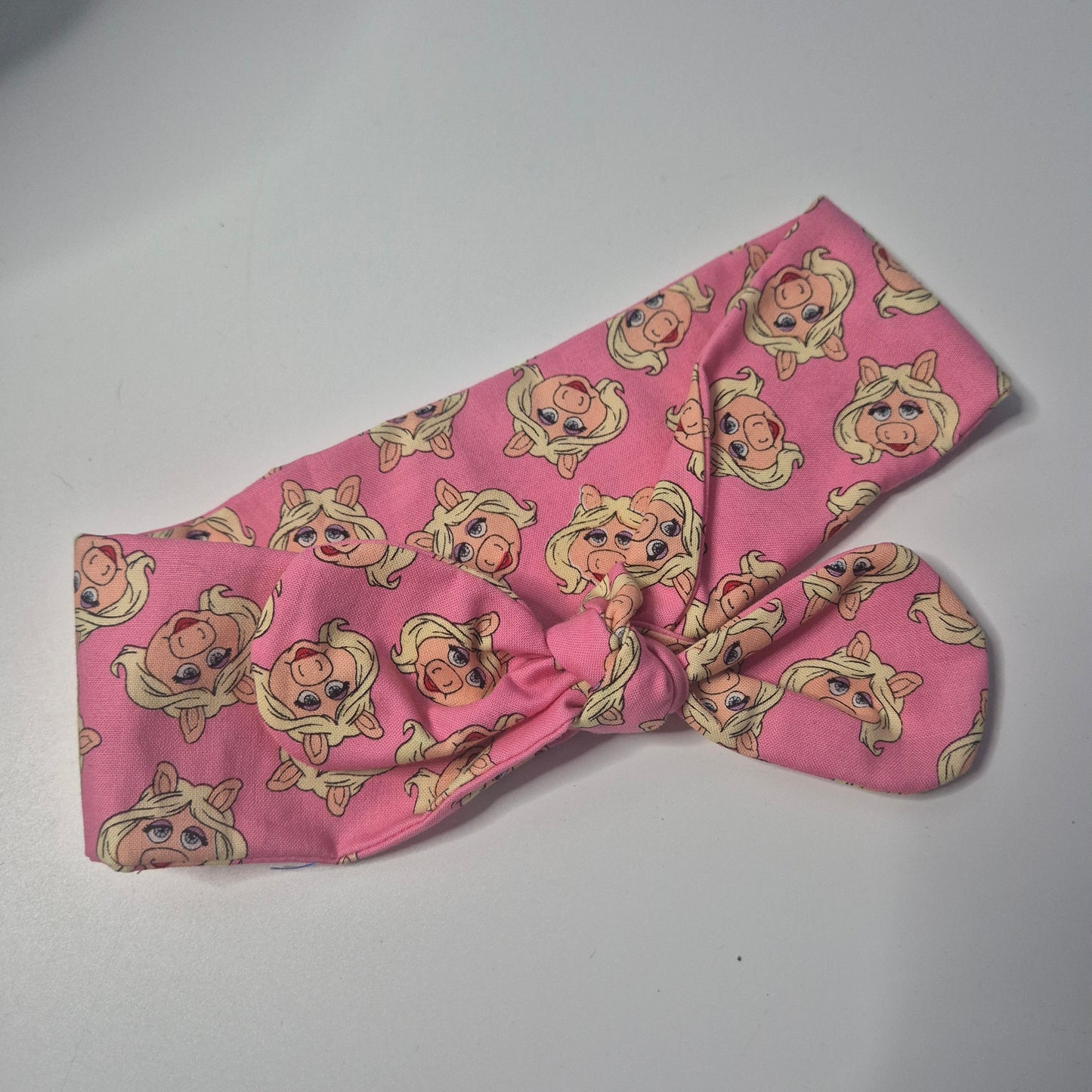 Up to 17" pig necktie