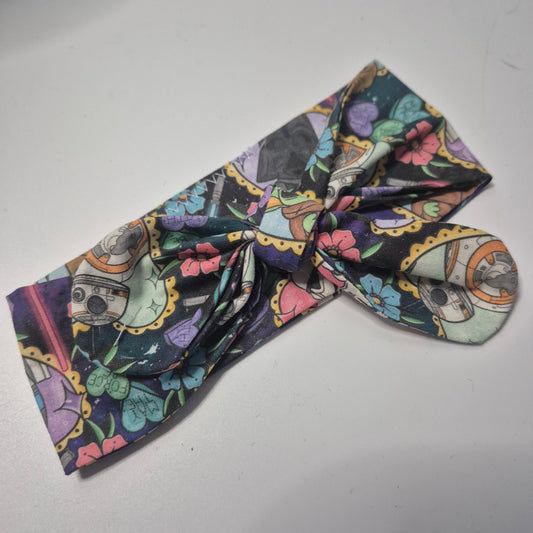 Star wars neck tie up to 10"