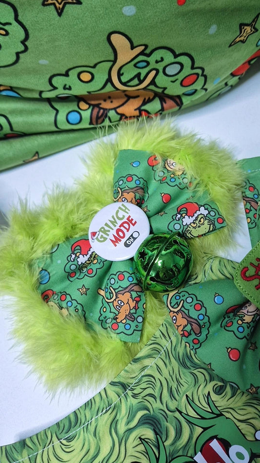 Merry grinchmas mode fluffy jingle slogan bowtie