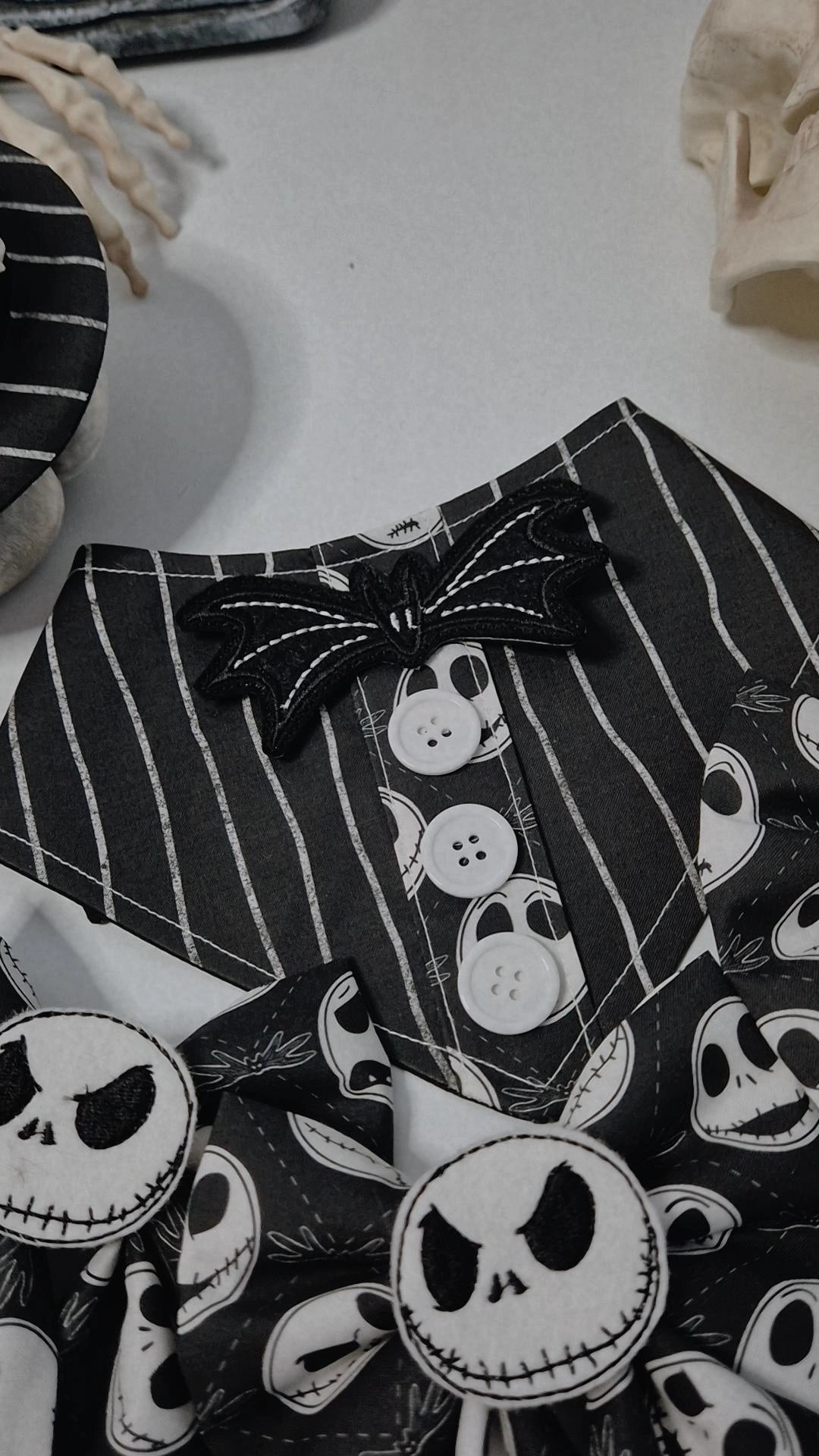 Jack embroidered bat shirt bandana