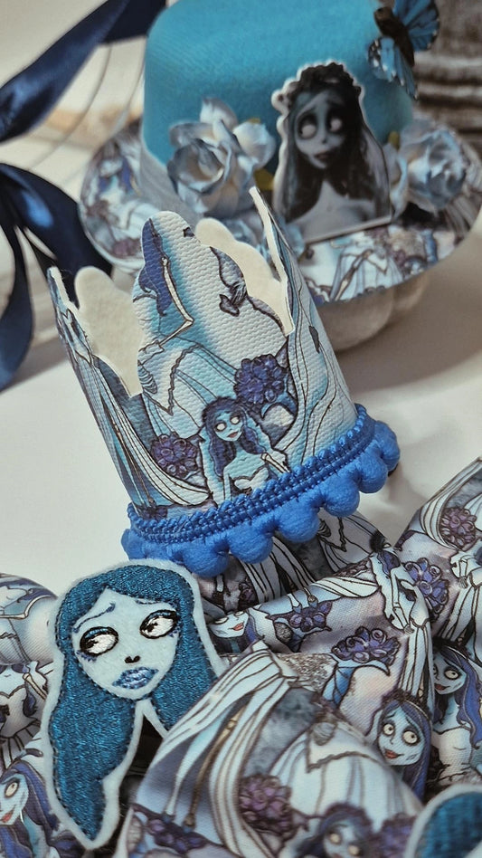 Blue bride crown